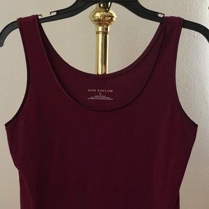✔ Ann Taylor Maroon Tank Top